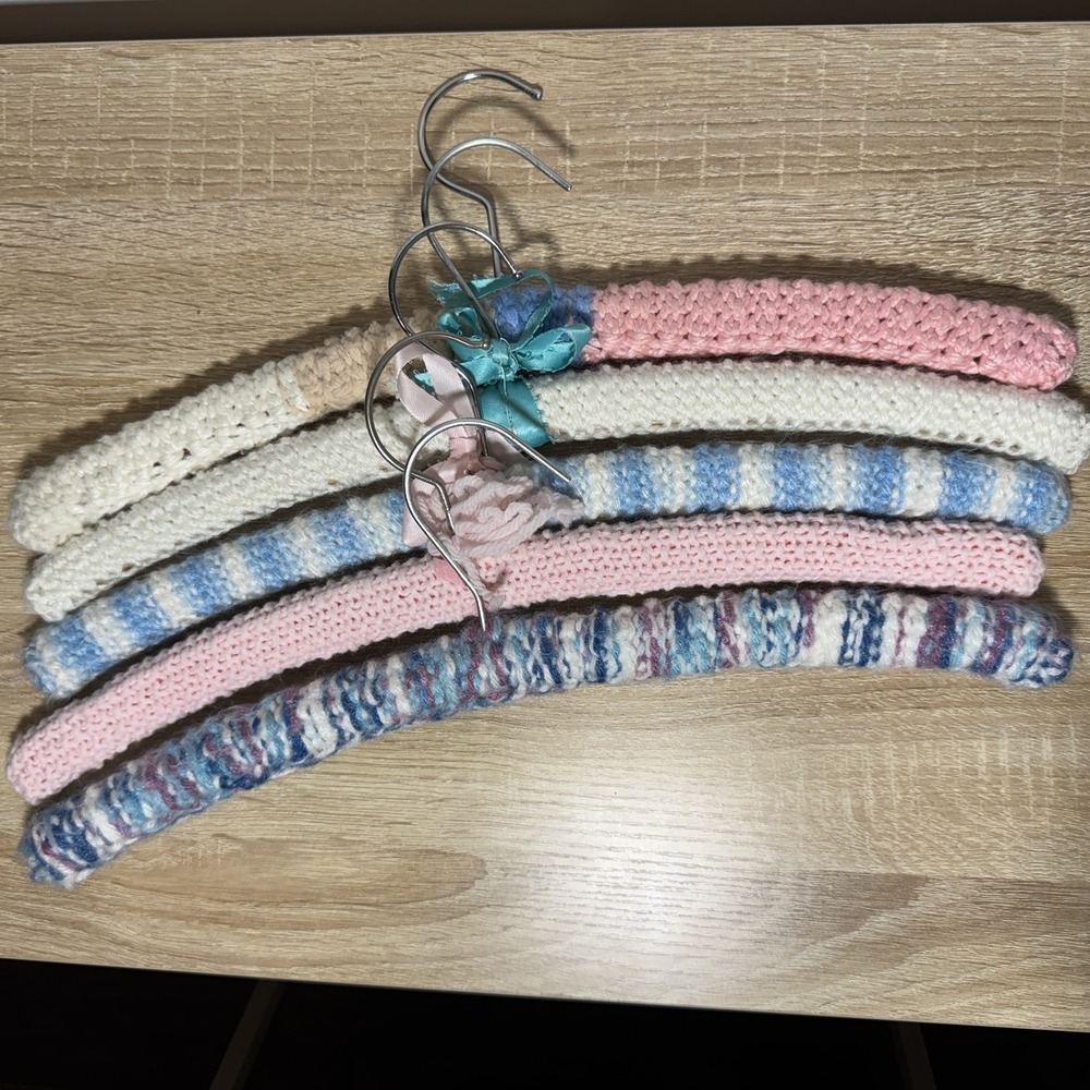 Vintage Padded crocheted children Clothes‎ Hangers Pack of 5 Pastel 16x1